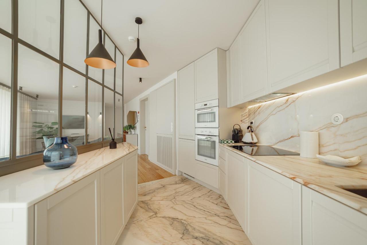 Downtown Penthouse With River View By Vacationy OOporto Exteriör bild